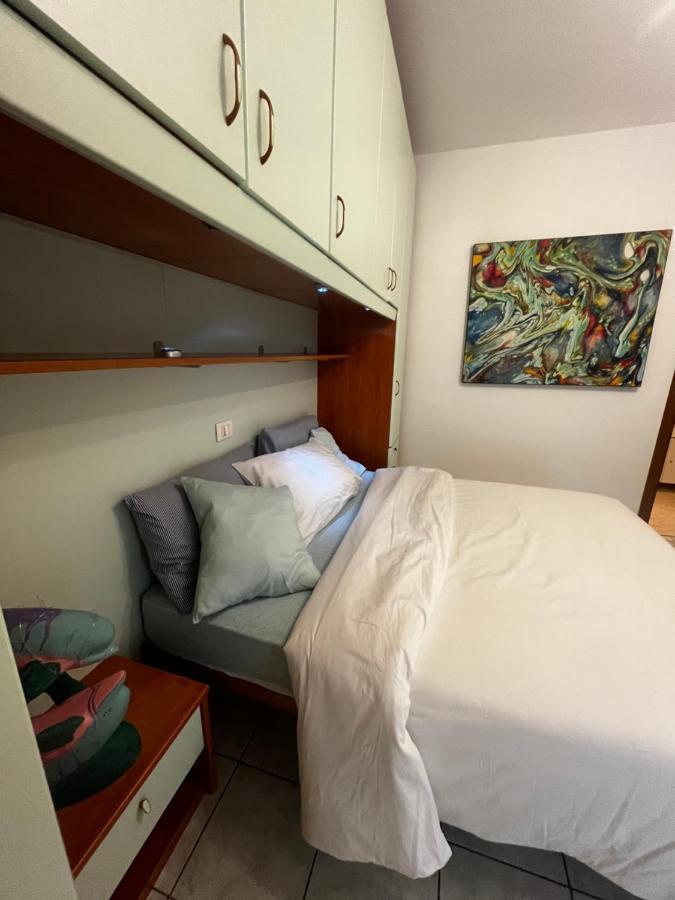 Appart 21 Artistic Beach Apartment Lignano Sabbiadoro Exterior photo